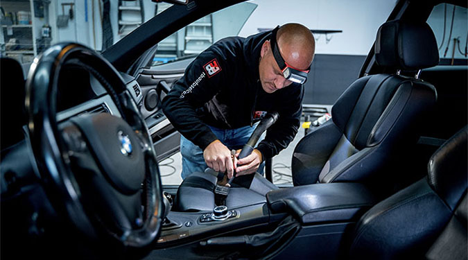 Auto interieur laten reinigen | RB Autoservice helpt u verder!